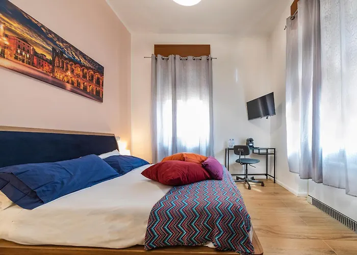 Italianflat - Rentroom Old Town - 200Mt To Arena