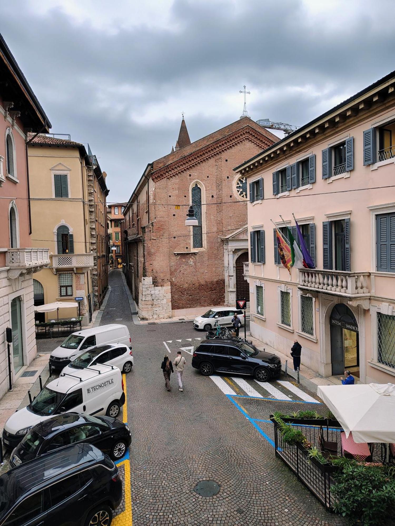 Italianflat - Rentroom Old Town - 200mt To Arena Pensión 3*