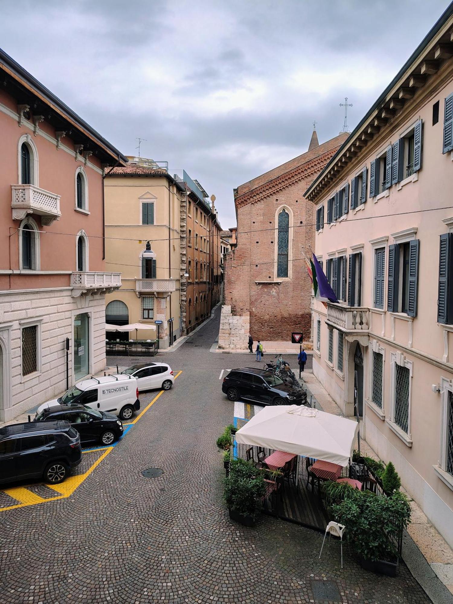 Italianflat - Rentroom Old Town - 200mt To Arena Pensión 3*
