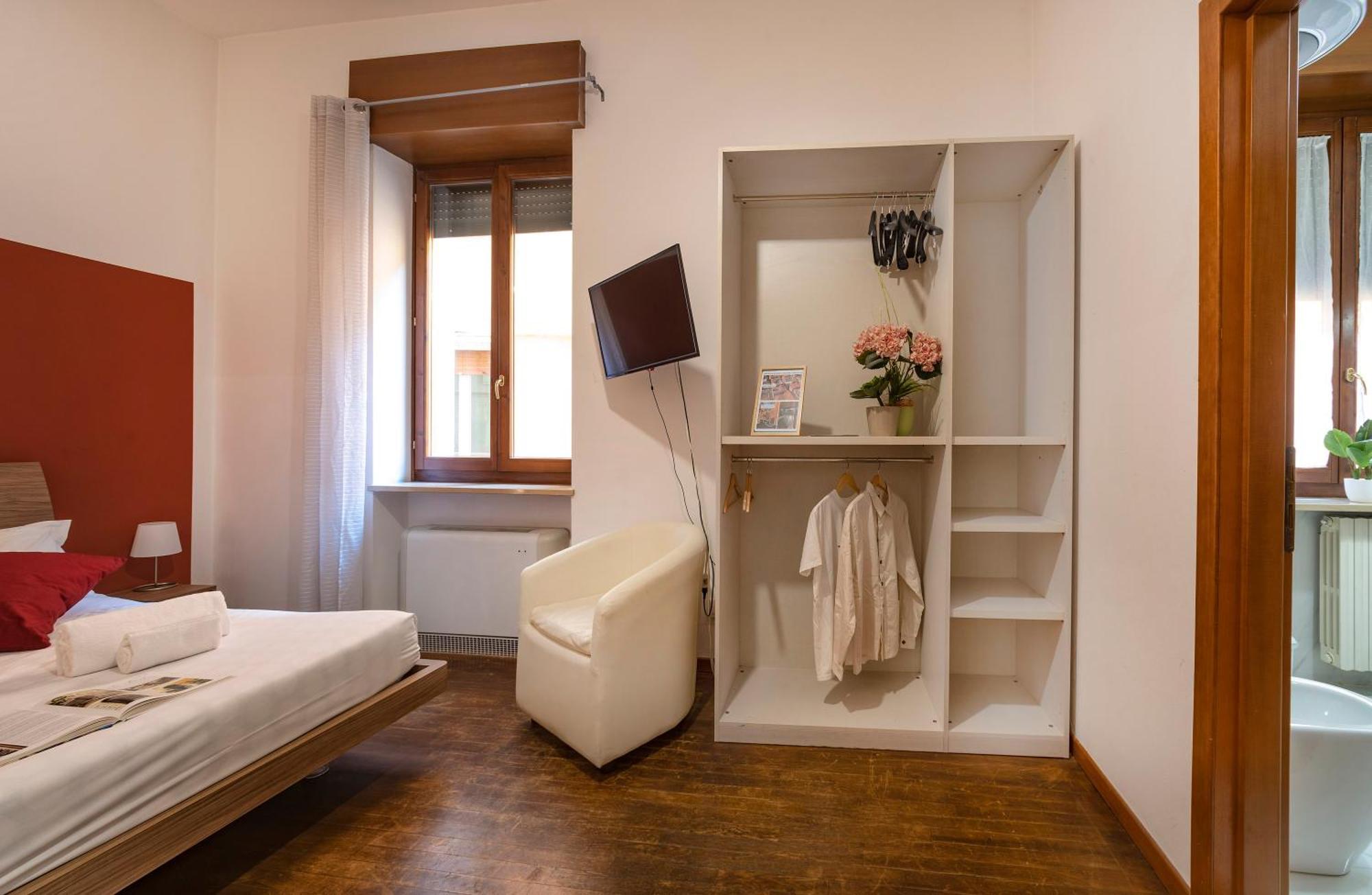 Italianflat - Rentroom Old Town - 200mt To Arena Pensión