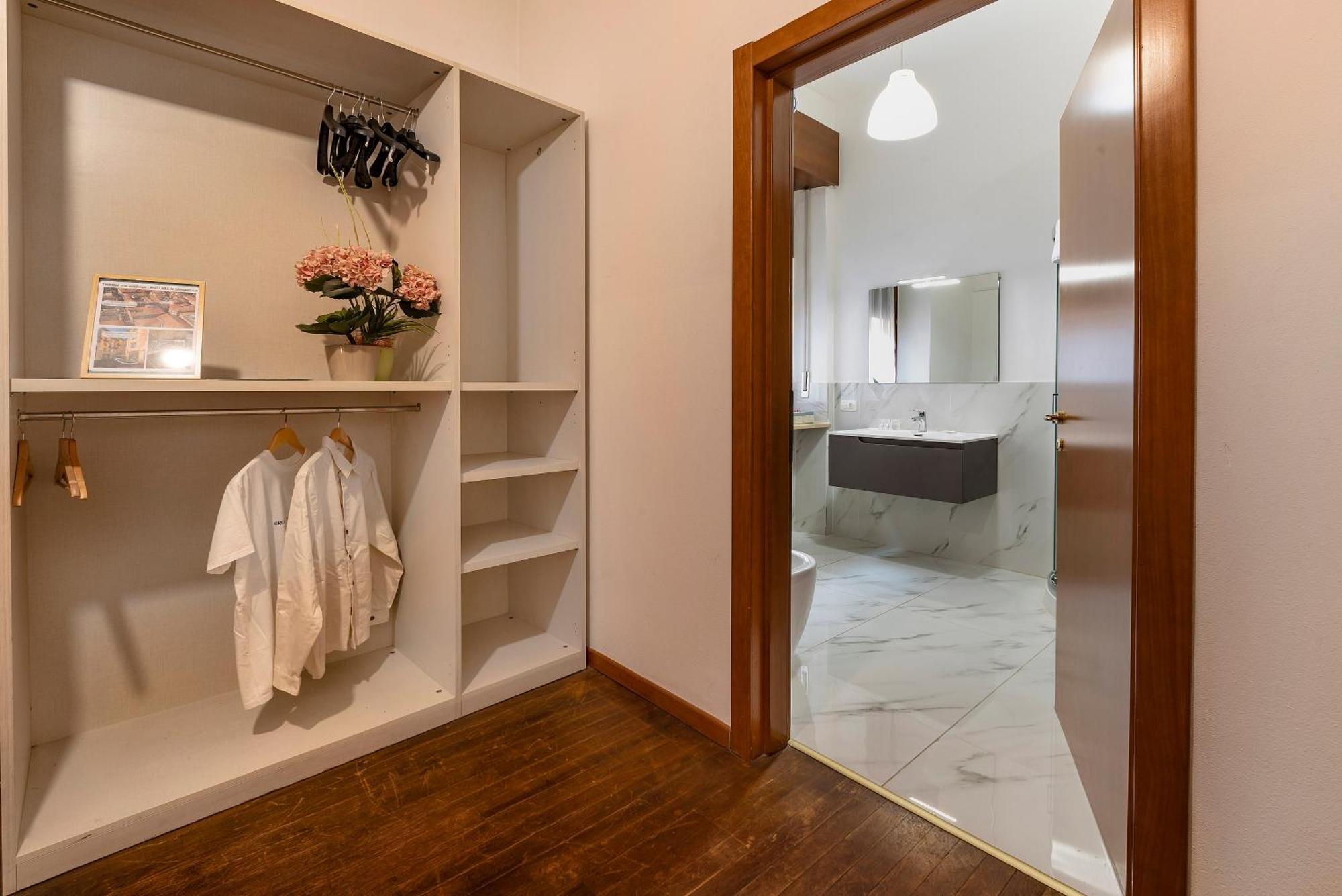 Italianflat - Rentroom Affittacamere 3*