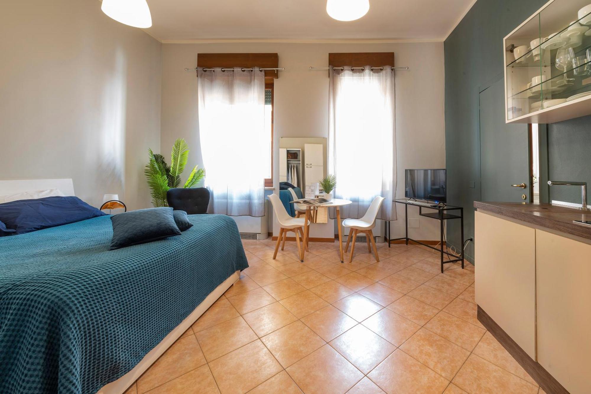 Pensión Italianflat - Rentroom Old Town - 200mt To Arena