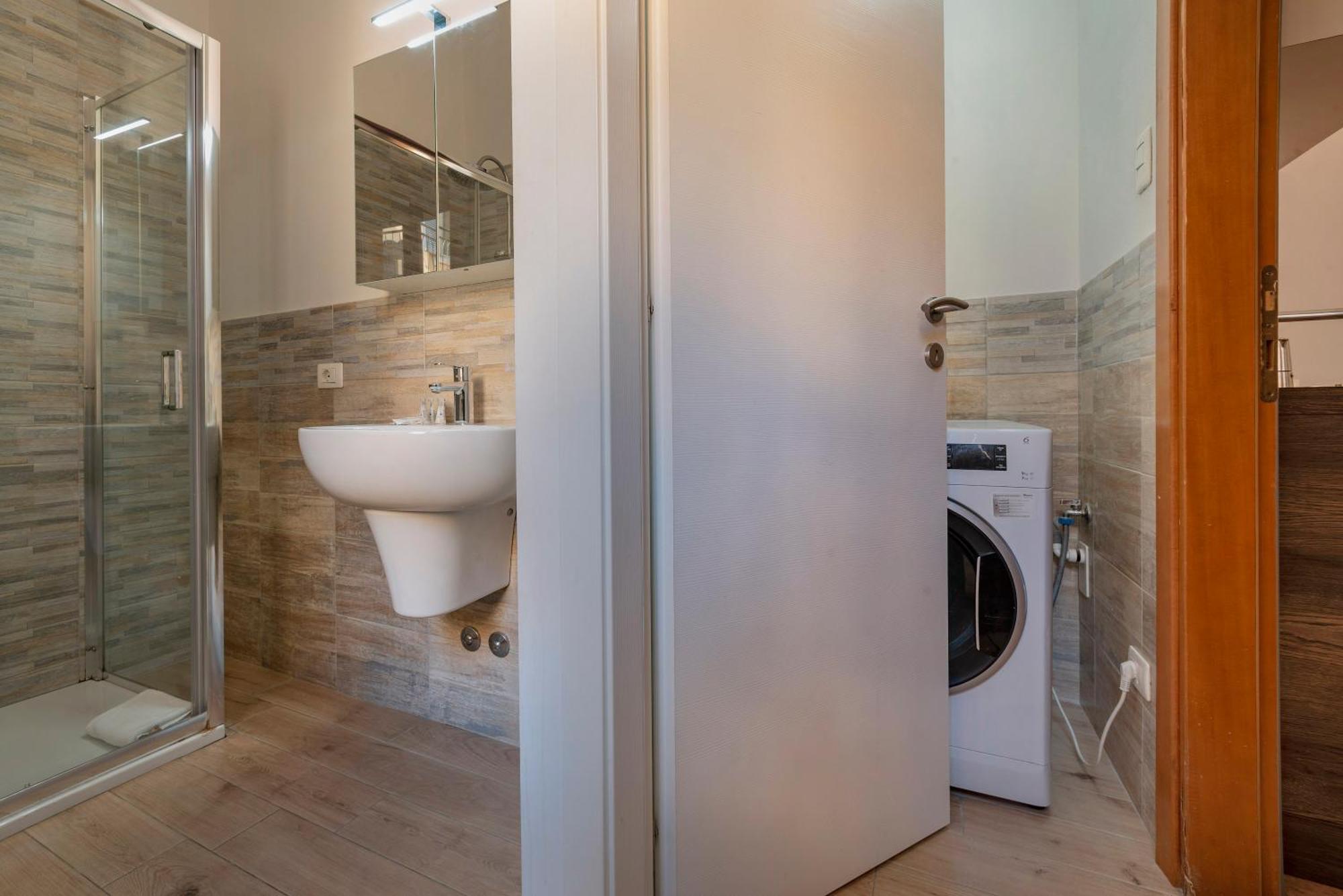 Italianflat - Rentroom Affittacamere 3*